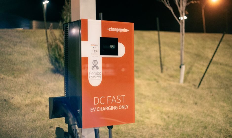 instalación punto recarga eléctrico