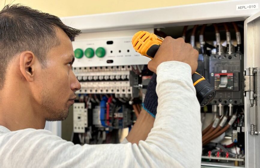 instalador electrónica náutica