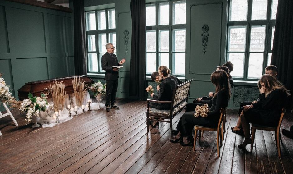 葬儀社 近く